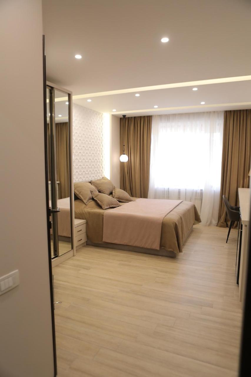 4Room Hotel Ereván Exterior foto